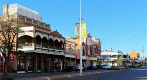 Dentist in Melbourne Partner Kalgoorlie Accommodation